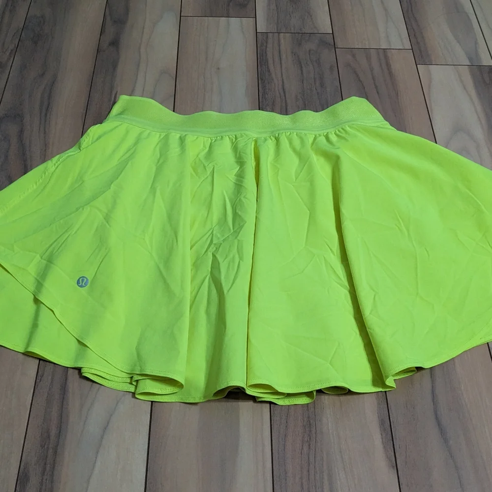 EUC! Lululemon Court Rival Skirt In Bright Yellow Size 10 - Picture 14 of 16
